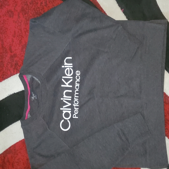 Calvin Klein Tops & Joggers - Picture 3 of 7